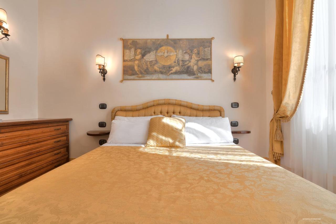 First Of Firenze Bagian luar foto